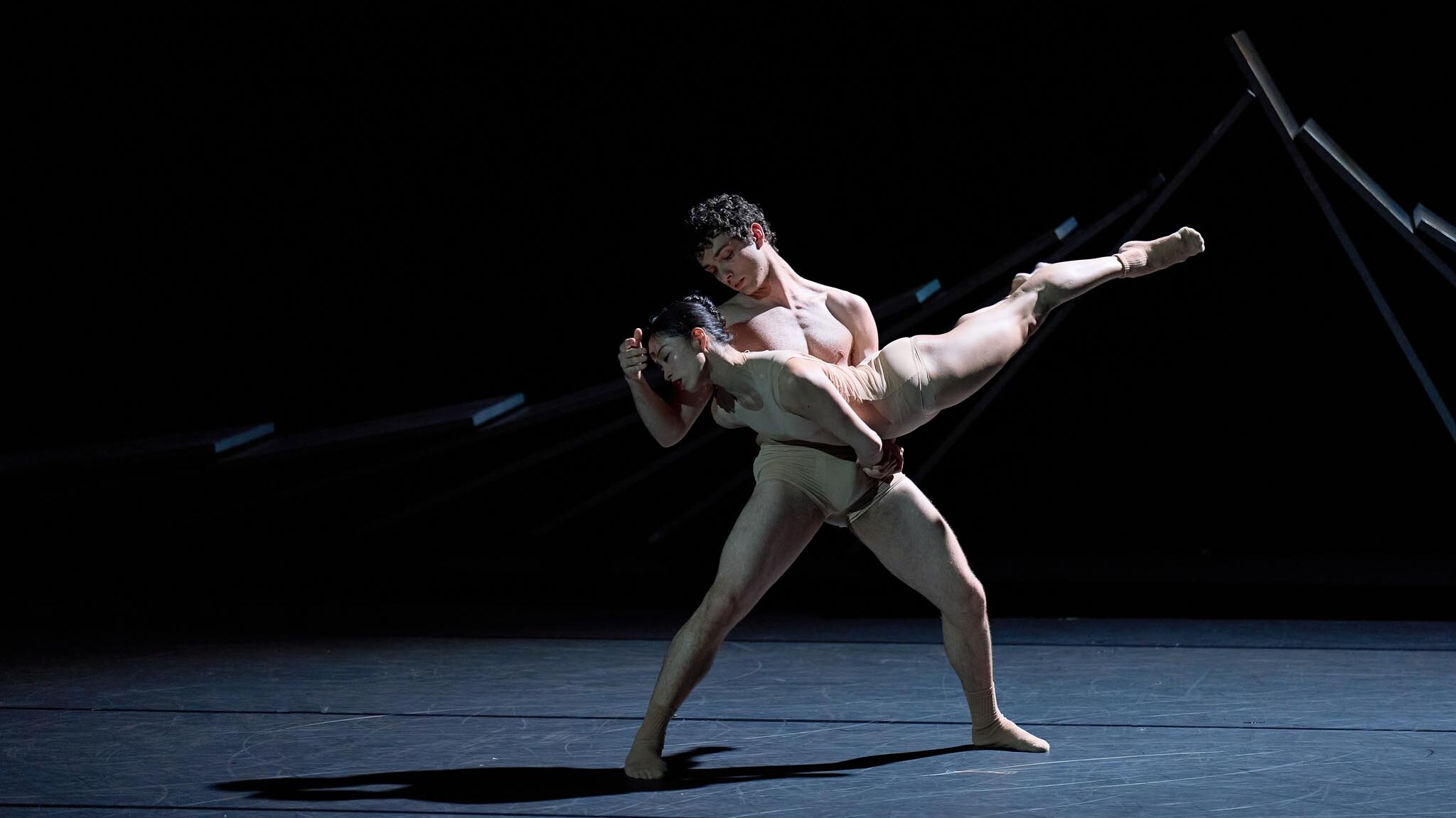 „Parts and Pieces“ © Semperoper Dresden, Foto: Admill Kuyler Szene „Parts and Pieces“