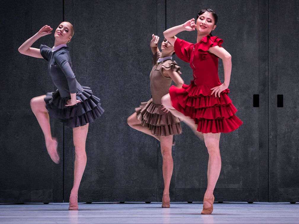 01 Carmen Aidan Gibson Susanna Santoro Ayaha Tsunaki c Ian Whalen