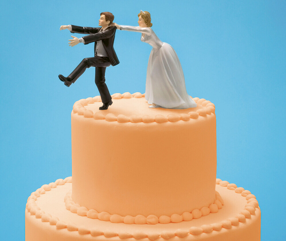 Hochzeitstorte mit Figuren vom Brautpaar