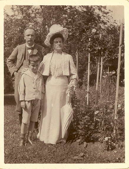 Pauline und Richard Strauss mit ihrem Sohn Franz in Marquartstein